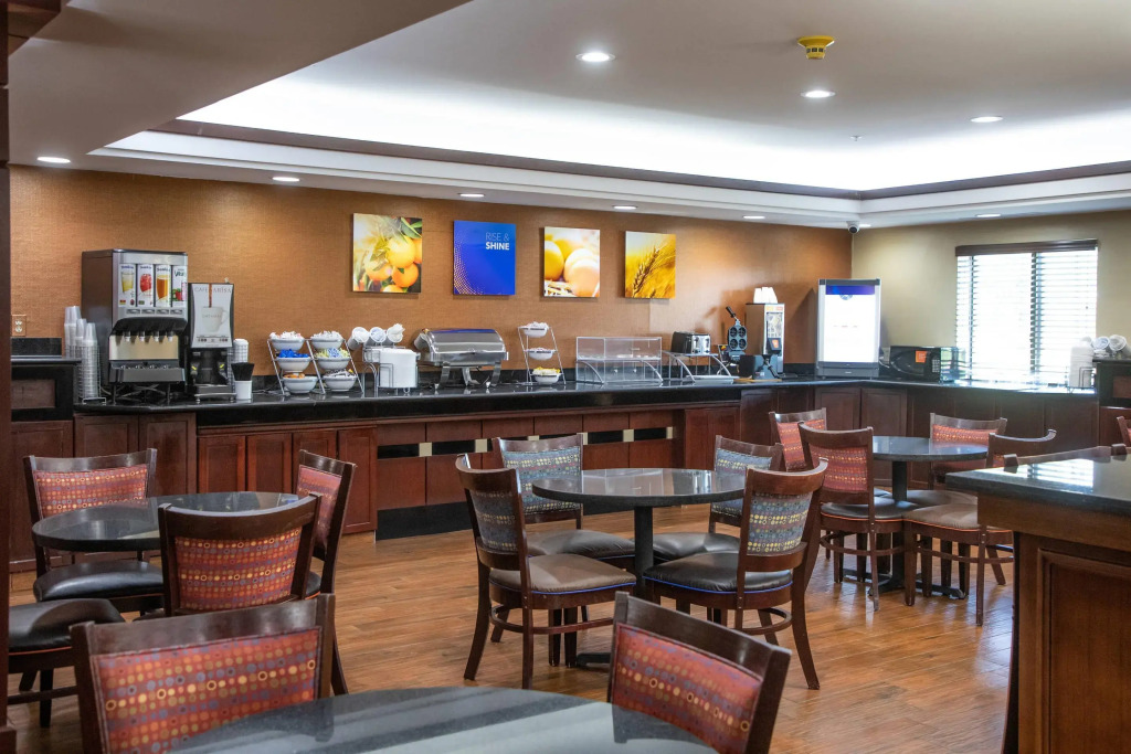 Comfort Inn & Suites Hutchinson