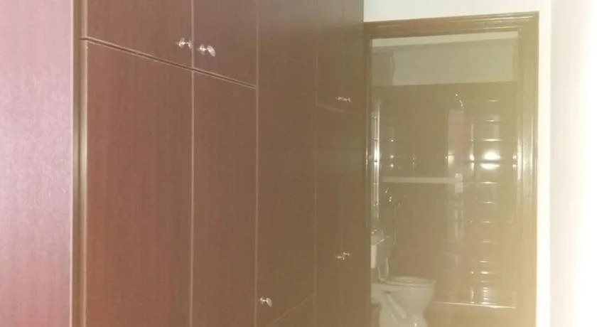 Manos Apartments