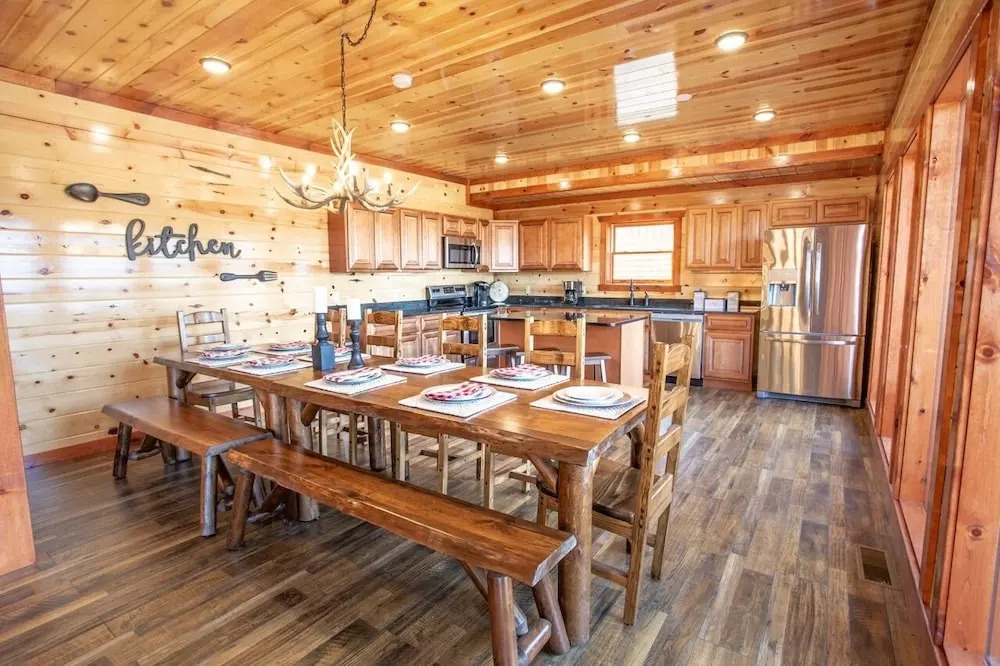 .lookout Lodge 6 Bedroom Cabin