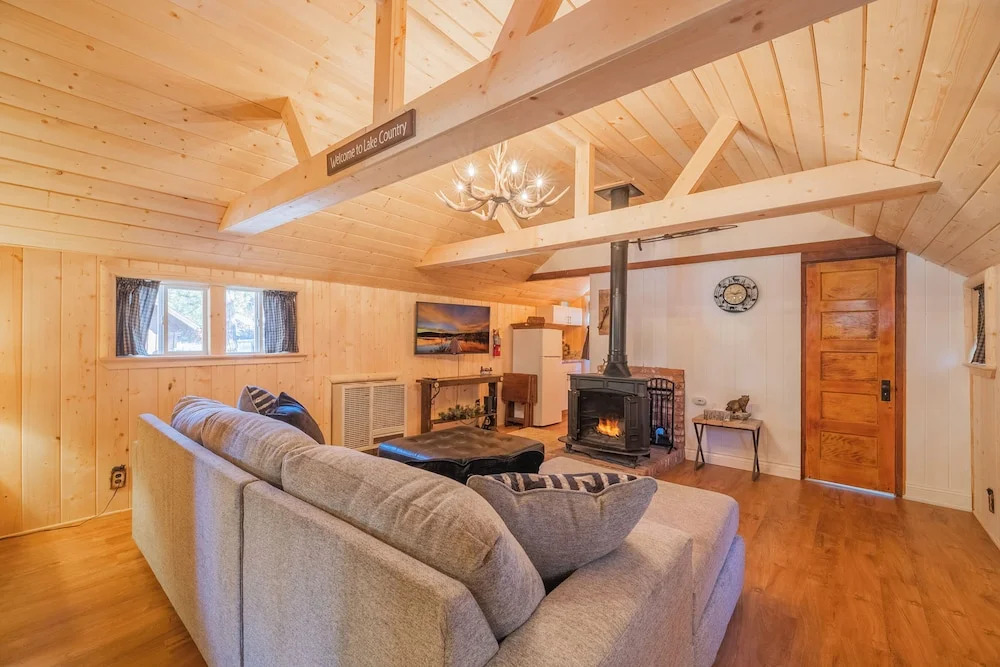 Cozy Pines Retreat