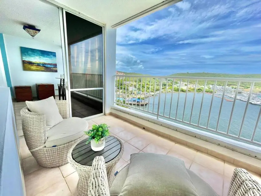 Blue Marine Apartment