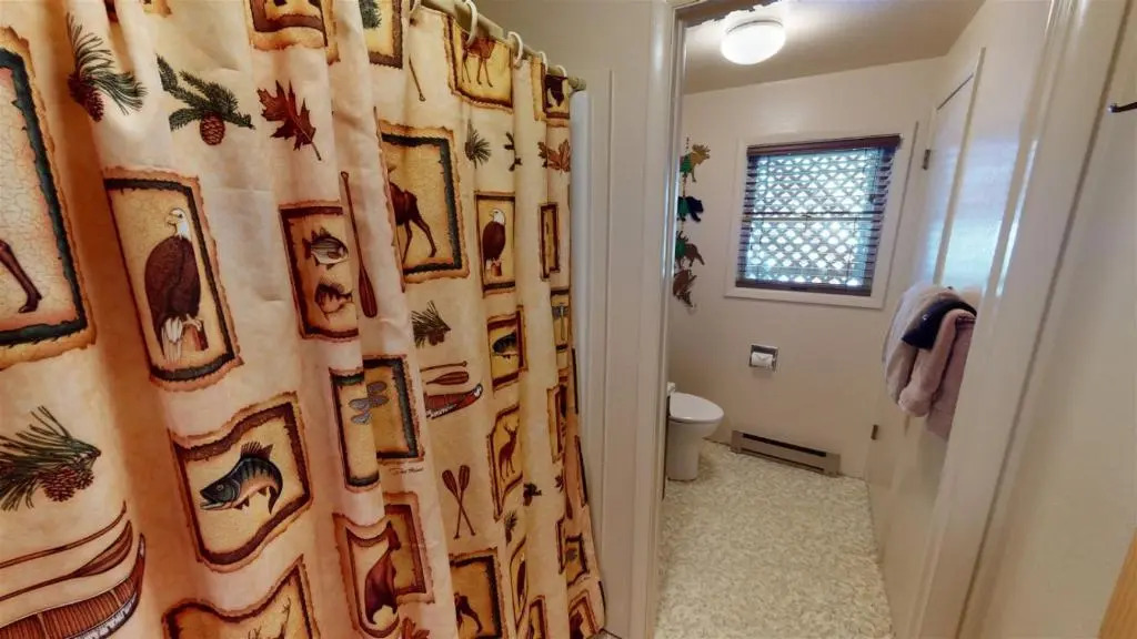 Dog Friendly Elk Ridge with Hot Tub by AAA Red Lodge Rentals