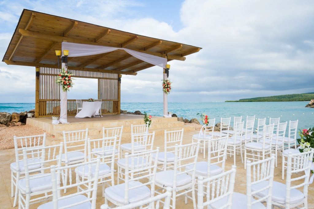Royalton Hideaway Blue Waters