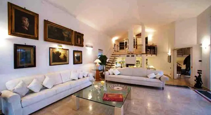 Villa Lux