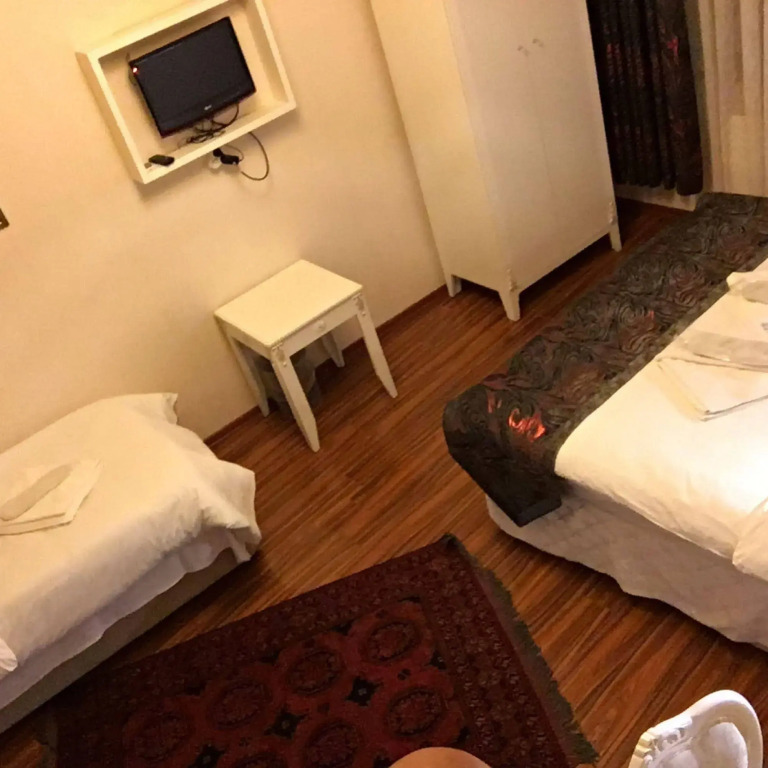Peteks Hotel