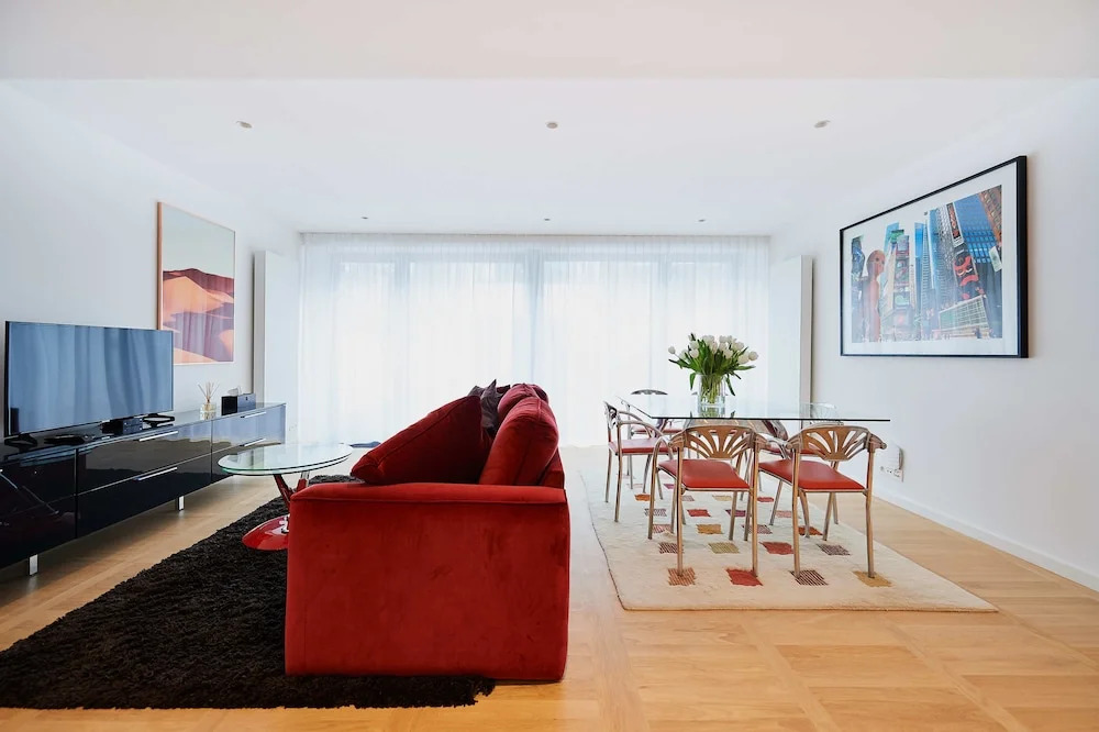 B&B Suites 124