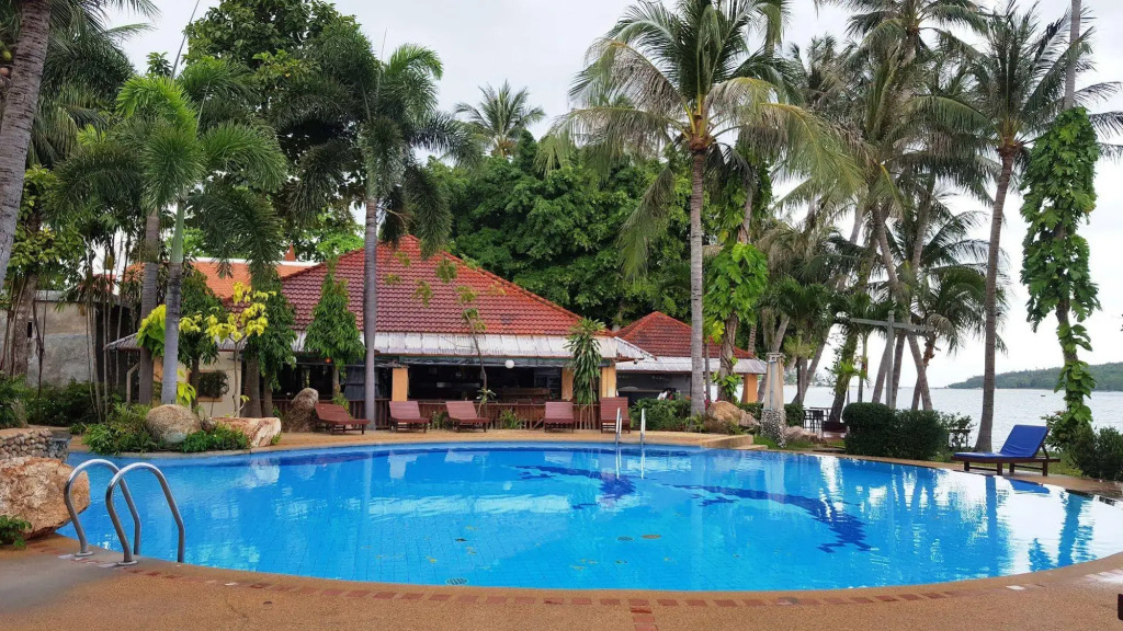 Palm Island Hotel