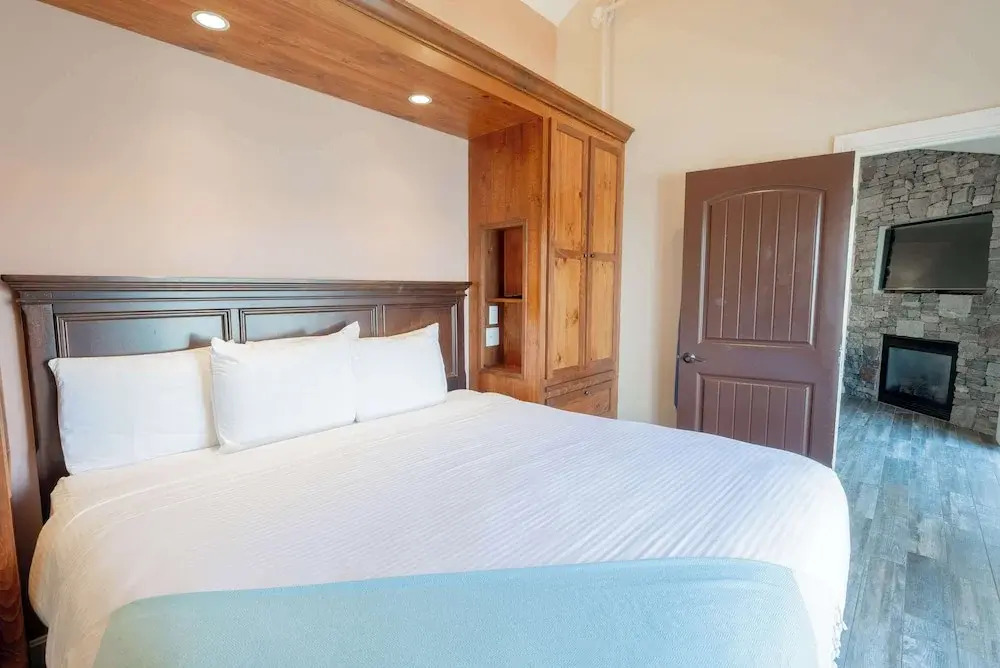 Norseman Resort on the Beach