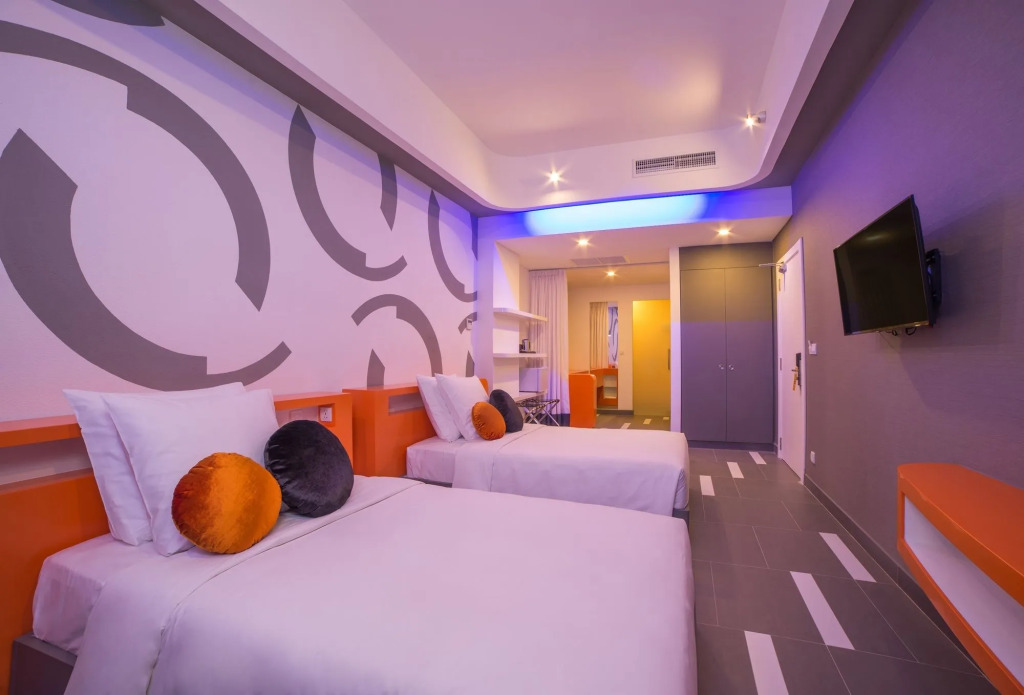 SUN & MOON, Urban Hotel