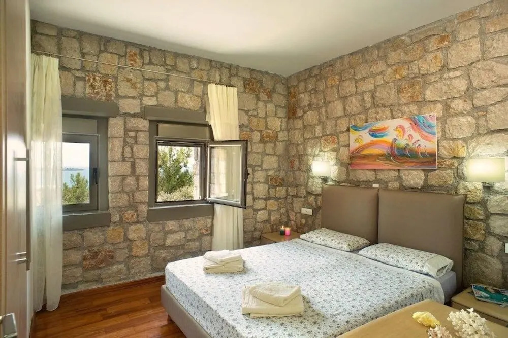 Blue Dream Luxury Villas