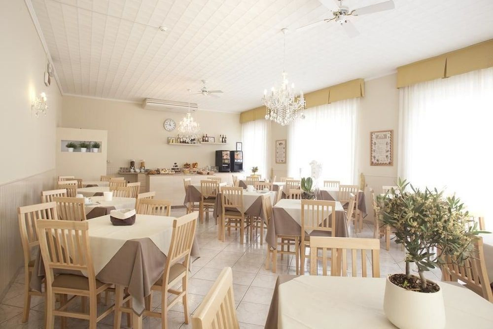 Hotel Villa Perazzini