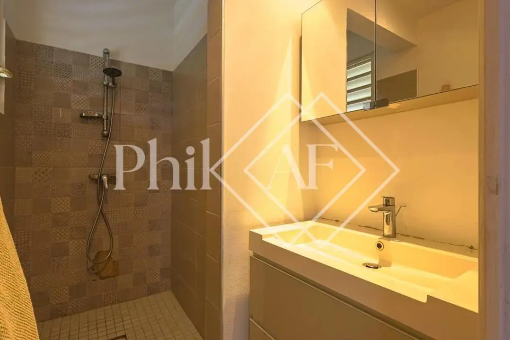 Beautiful 2 bed-rooms apartment at Orient Beach