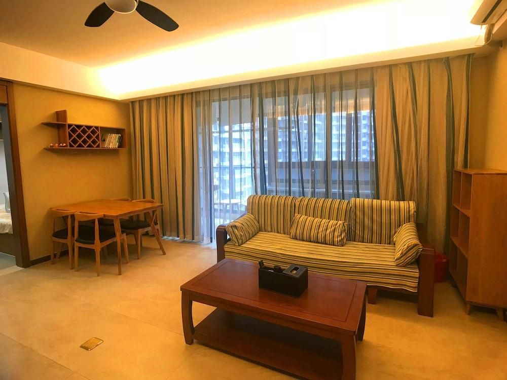Sanya Linglong Lulushun Hotel
