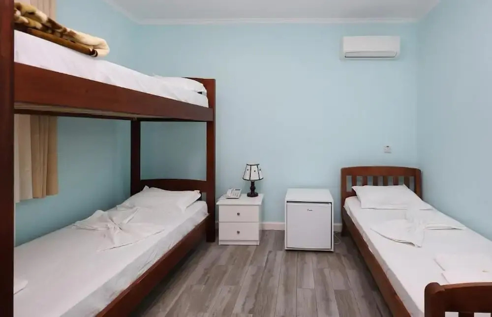 Hotel Familja