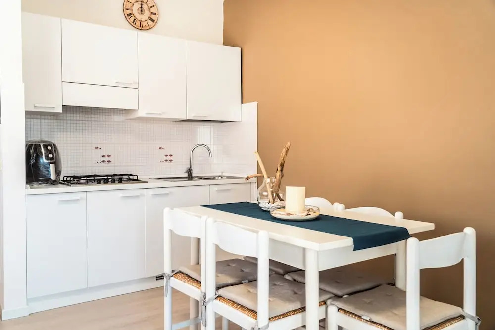 Tastefully Furnished Flat With Lateral sea View