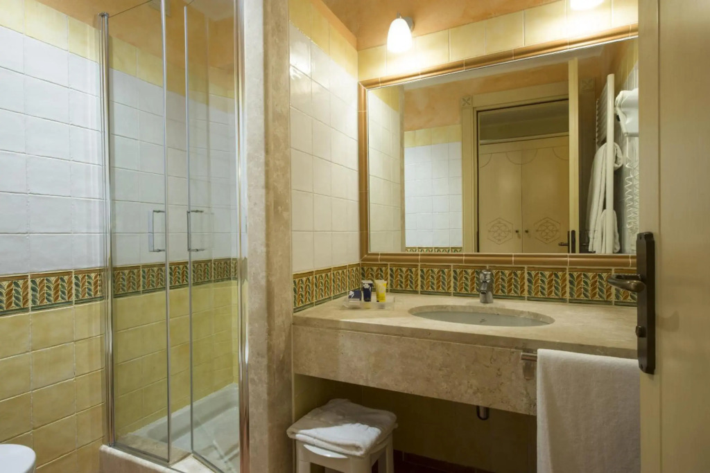 Lantana Resort Hotel&Apartments