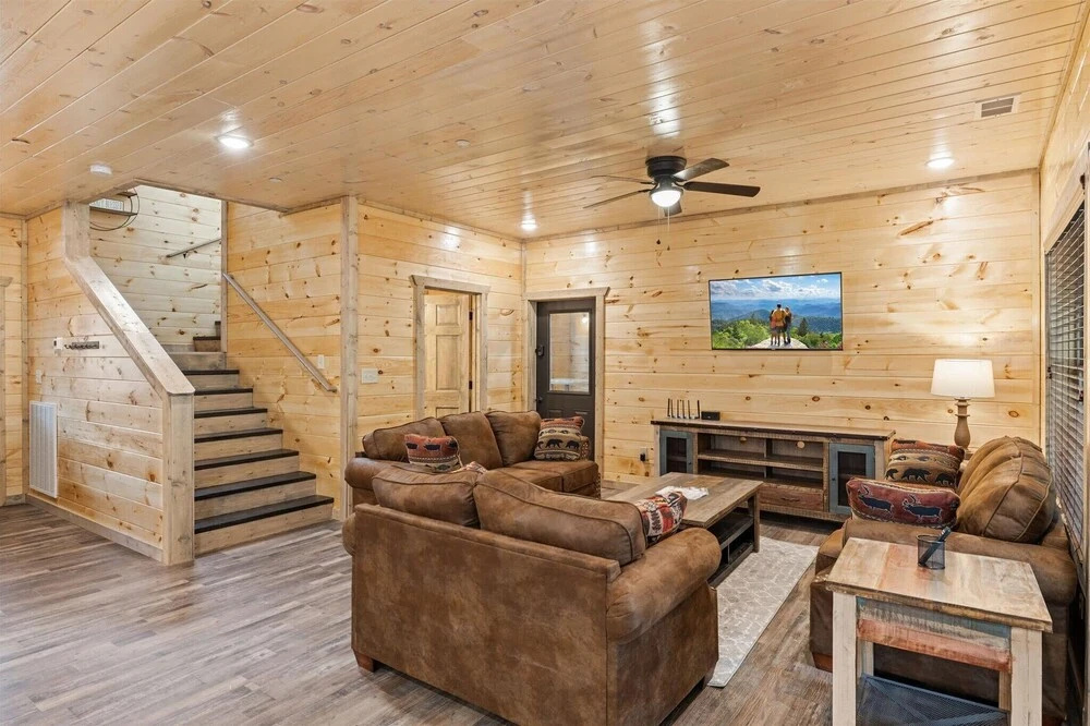 Brand NEW - 8br/6bath Mansion SWD Cabin With Indoor Pool, Hot Tub, & Arcade Room!