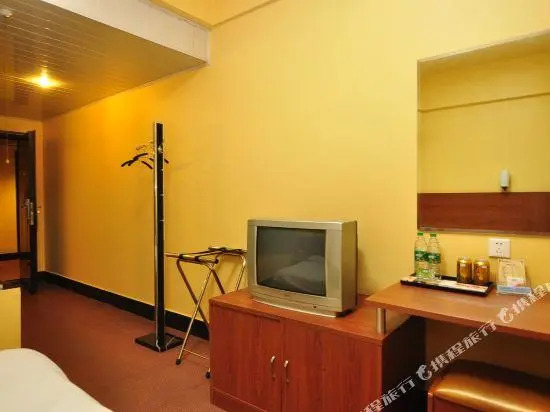 Yuxi Longma Express Hotel