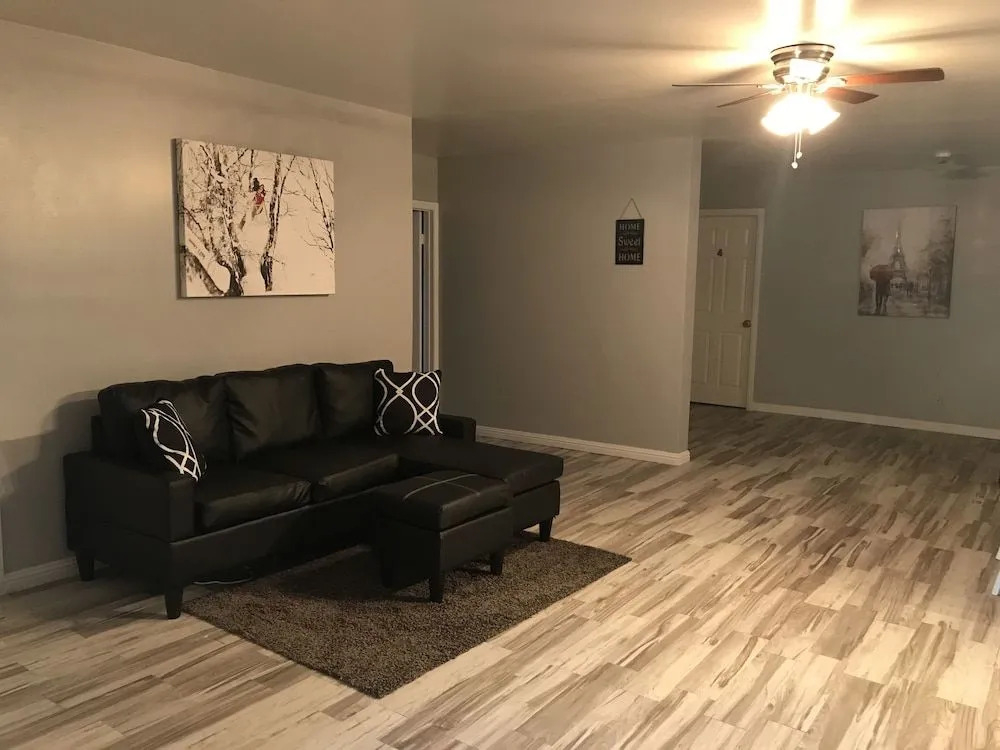 Hollywood Luxury Double bedrooms