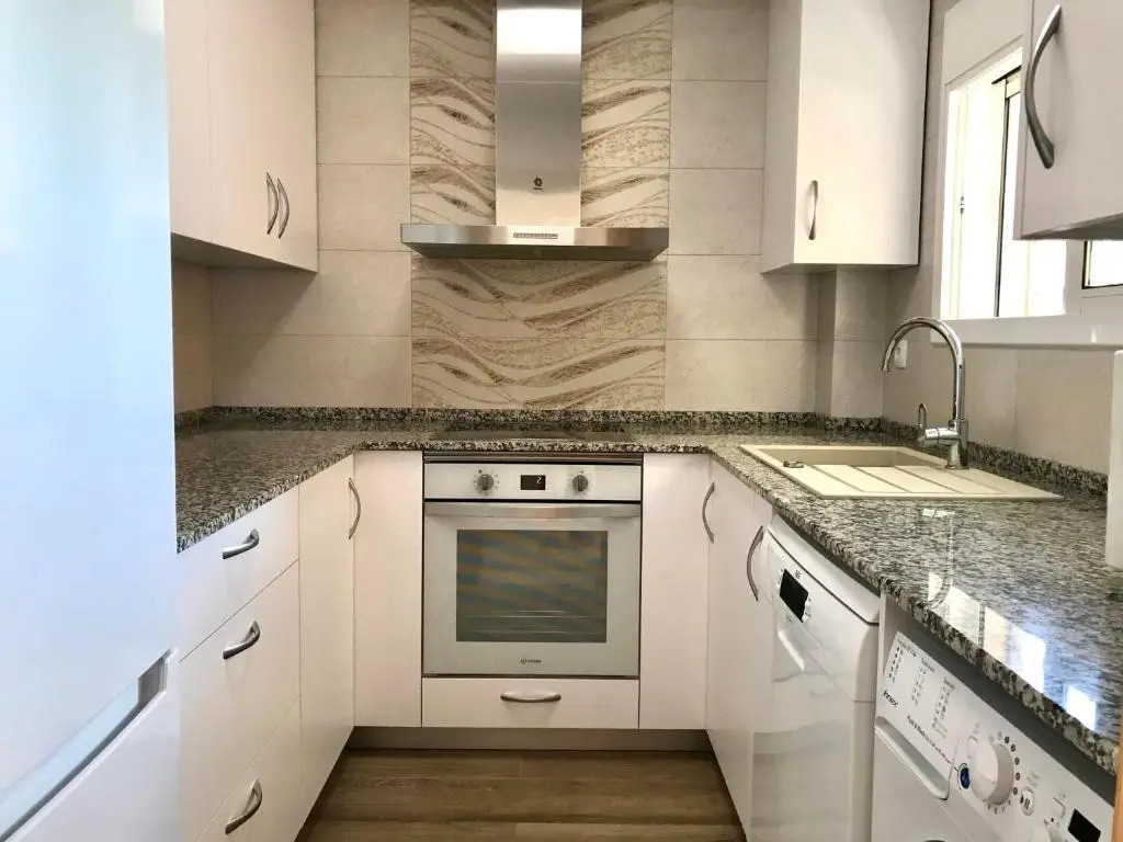 Apartamento reformado con terraza y en 2da linea de mar 146B - INMO22