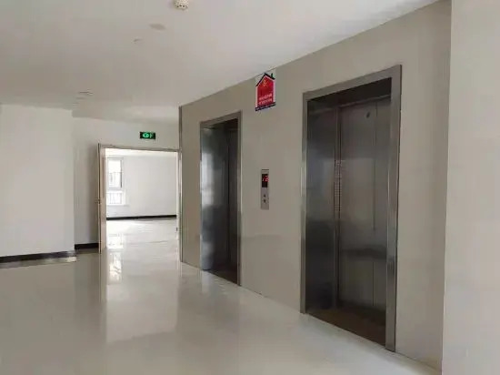 Sutian Homestay (Yuncheng Dongxing Upward Plaza)