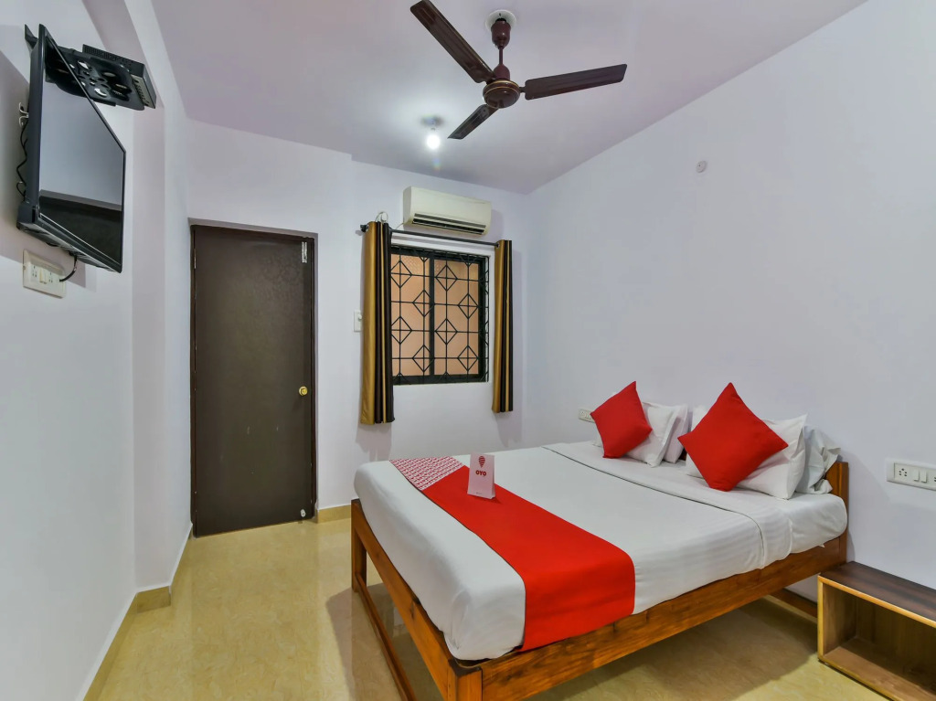 OYO Flagship 12884 Neelratna Guest House