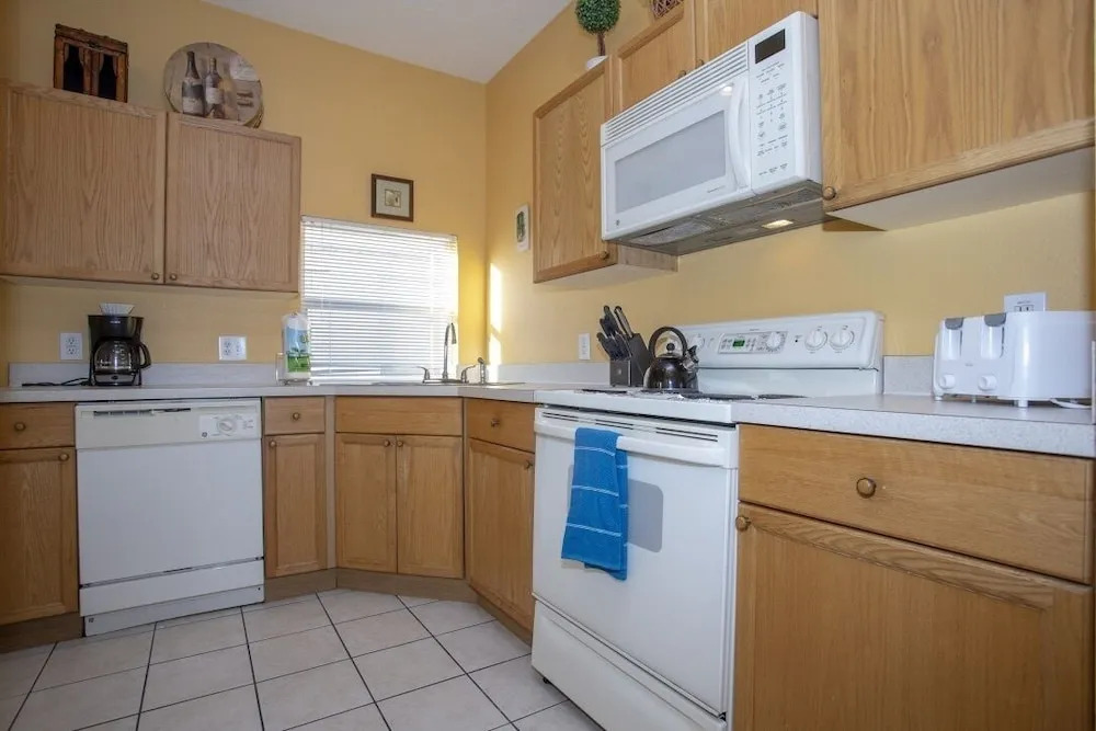 2220 Windsor Palms Resort 60409 / 61623