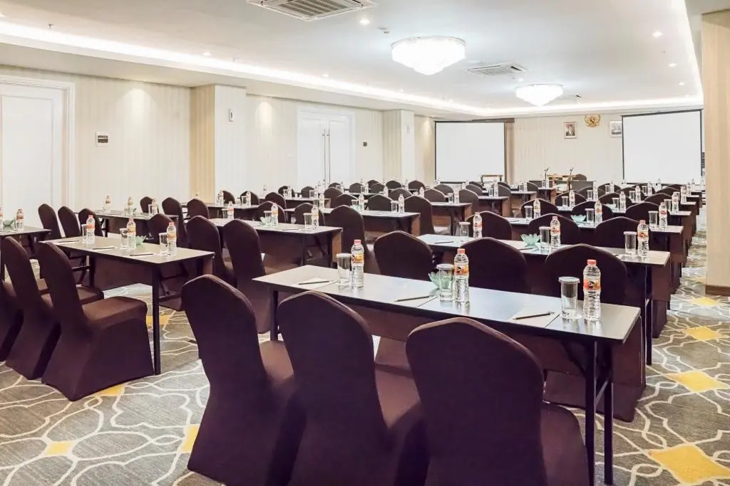 Savero Hotel Depok