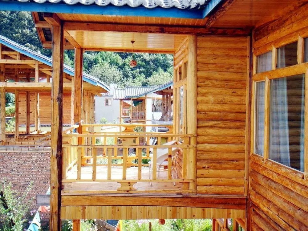 The First Moment Inn