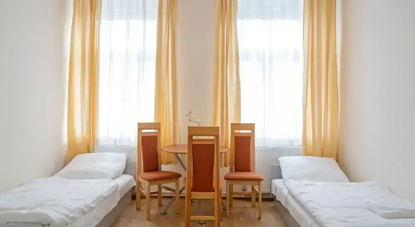 Lew Hostel