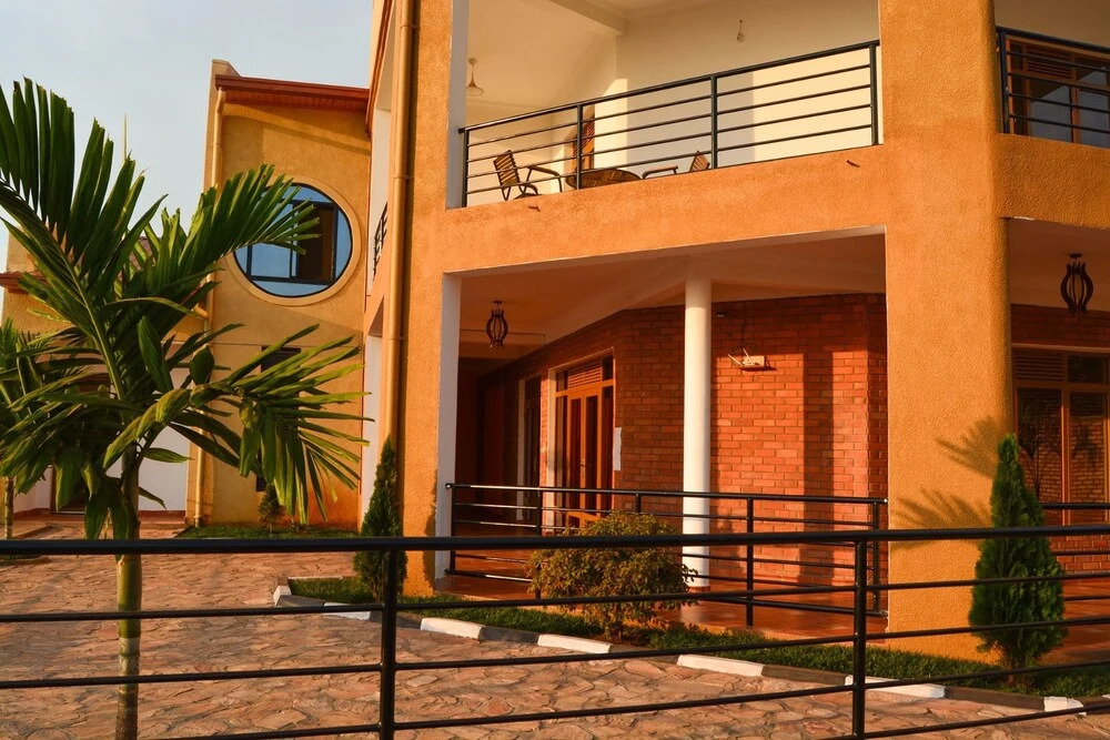 High Ground Villa Ltd
