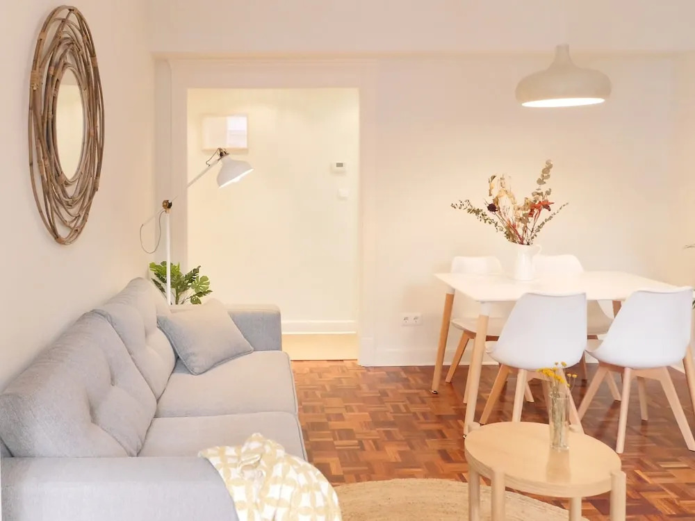 Charming and Stone Throw to Guggenheim & Old Town