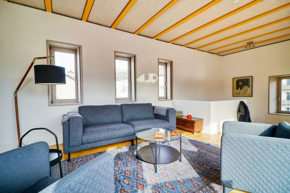 Cozy Penthouse in the old Town of Sion