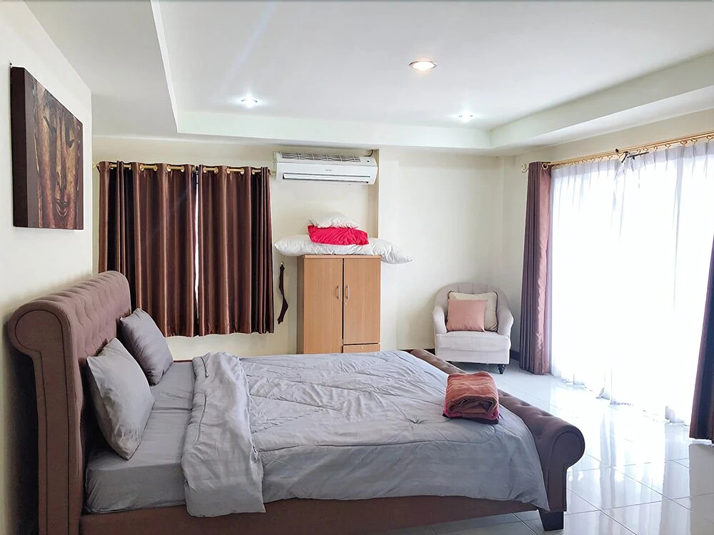 Baan Emerald