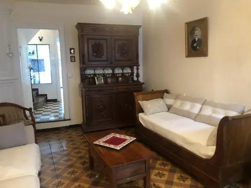 Aniane Maison Renovee avec Jardin et Boulodrome