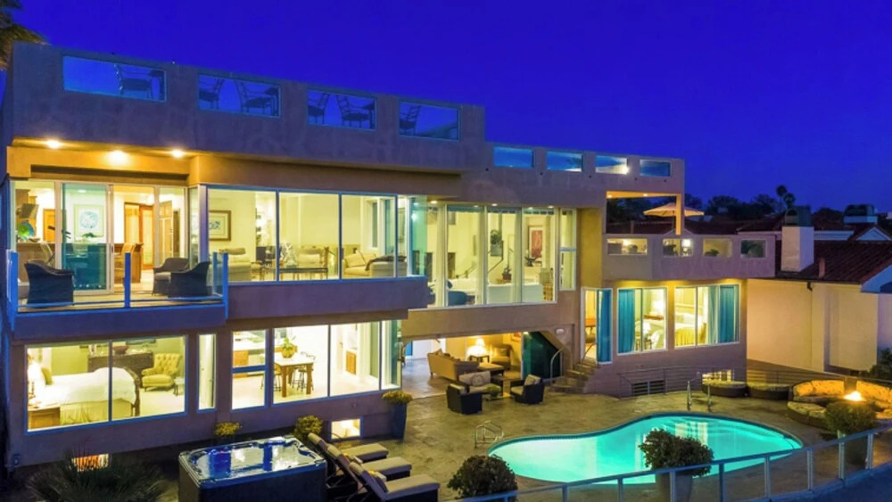 Featured on MTV Oceanfront View Estate + Pool, Pickleball, Theater, Arcade, Gym, Gourmet Kitchen Celebrity Oceanfront Estate by Avantstay