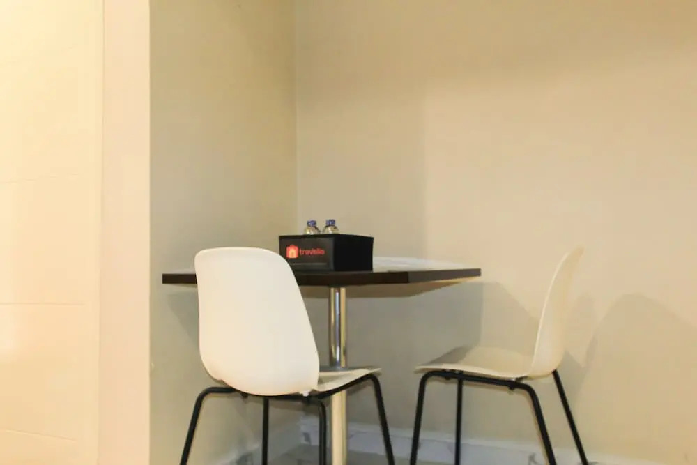 Minimalist and Cozy 1BR Cosmo Terrace at Thamrin Apartment