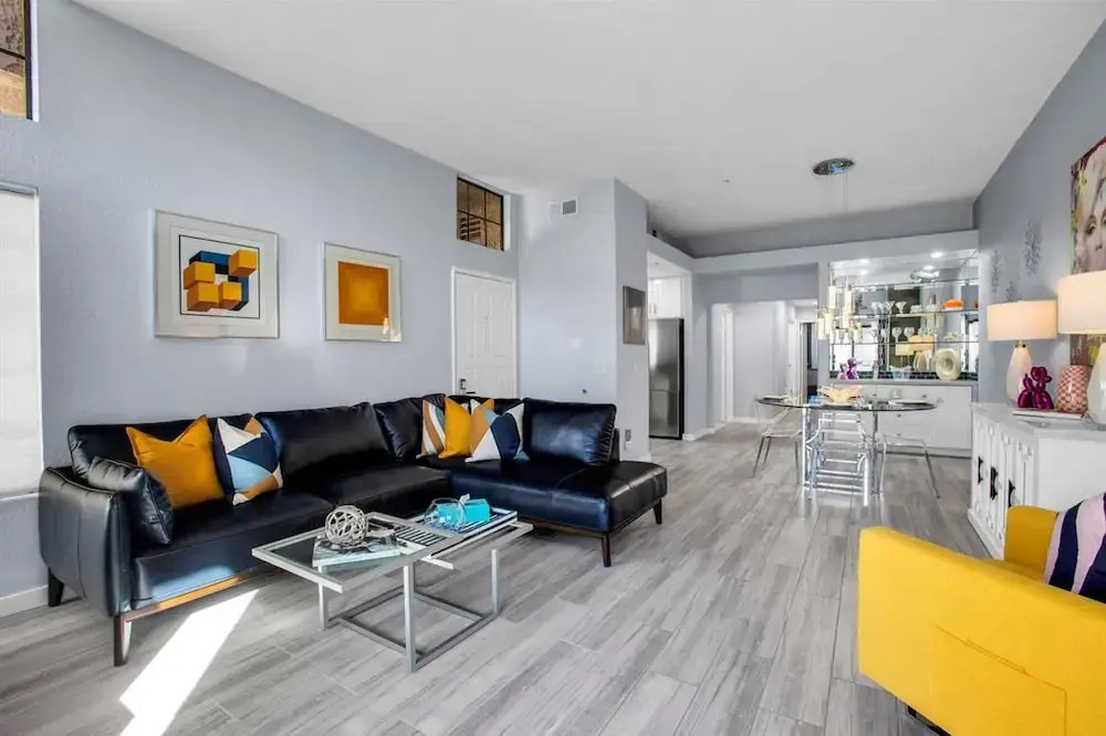 Hollywood Glam Hideaway