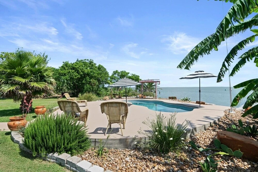 The Peach Pelican 3 Bedroom Home by RedAwning