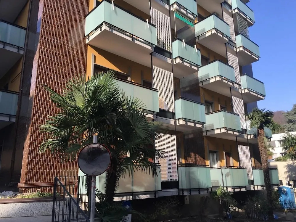 Residence Villa Olmo Como with Parking