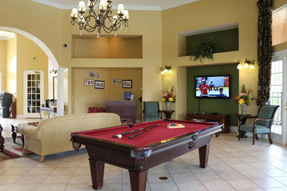 Daniel's Solana House 6 Bedroom Home by Redawning
