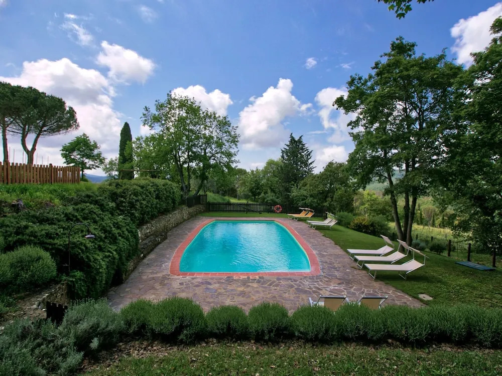Magnificent Farmhouse in Lucignano With Swimming Pool