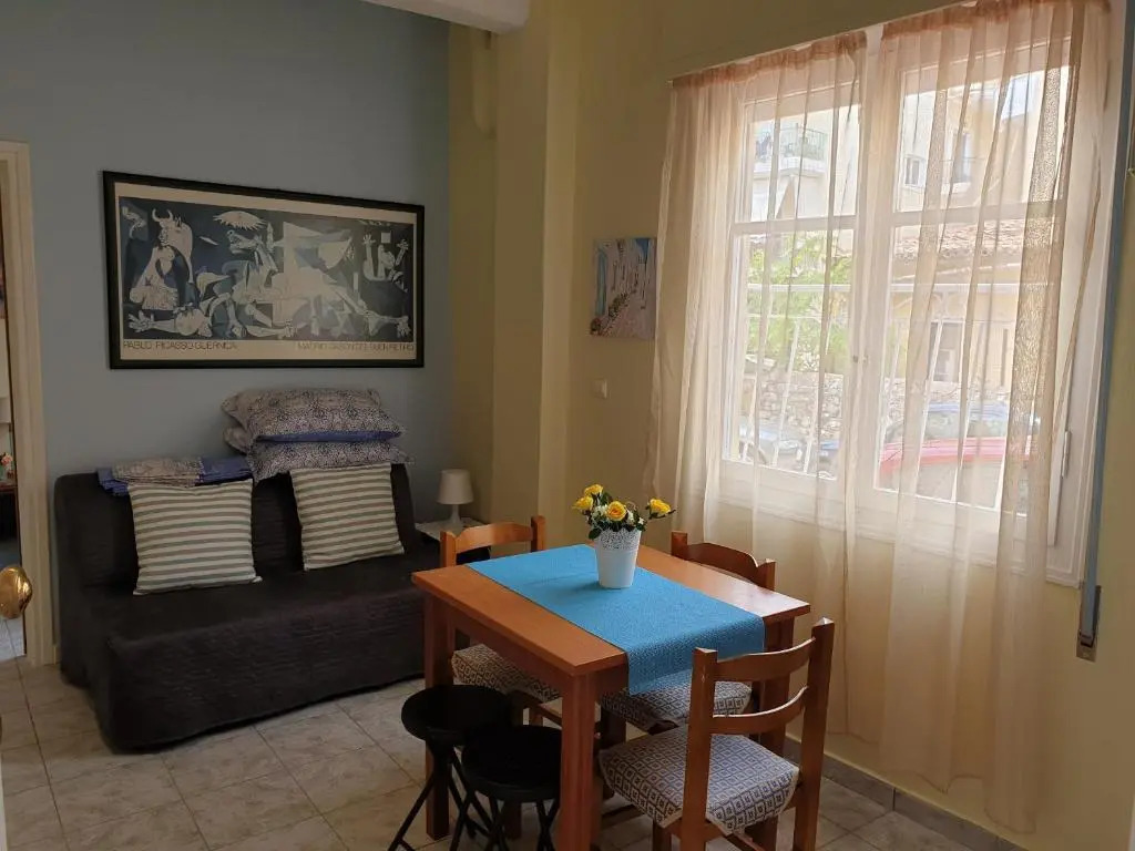 Tolis Apartments