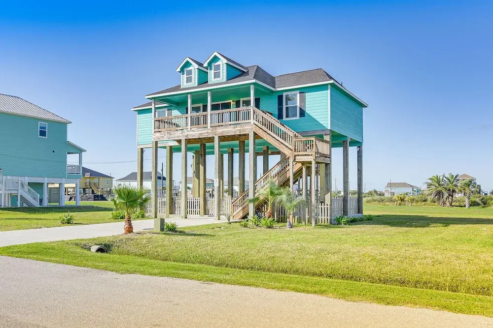Near Beach Access: Galveston Home w/ Grill & Patio