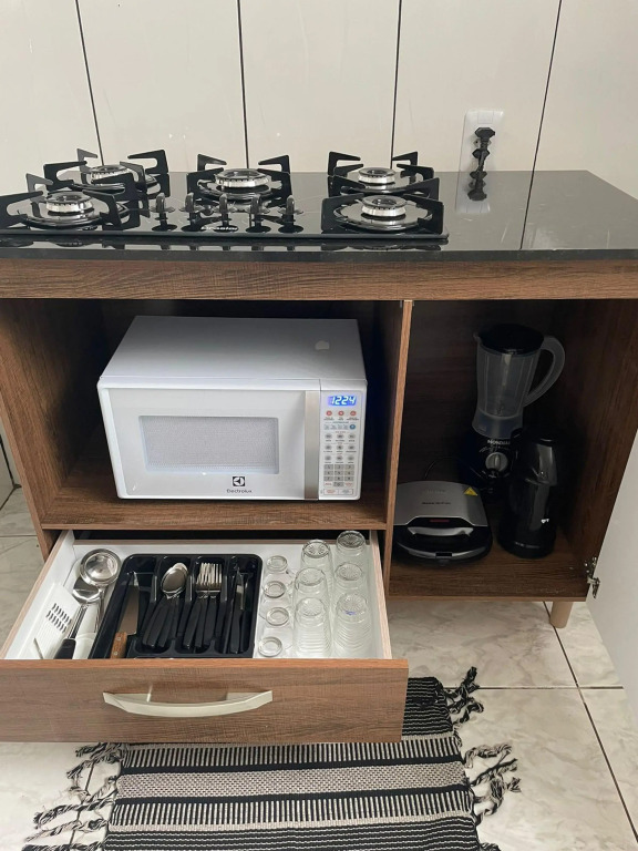 Apartamento Amplo, Confortável E Equipado   Apt 101