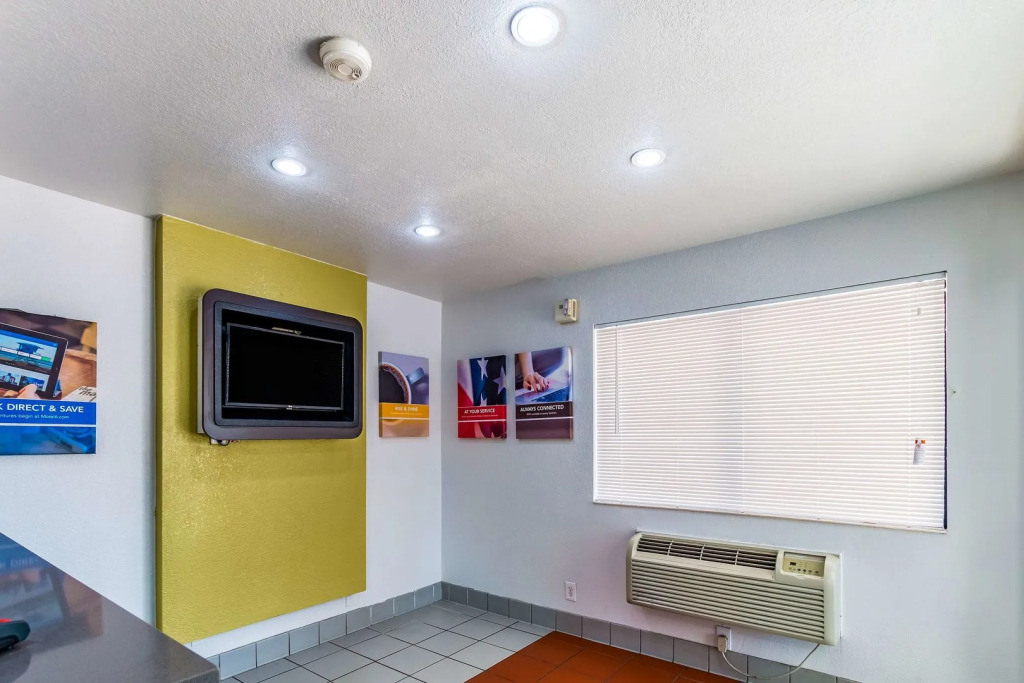 Motel 6-Bellmead, TX - Waco