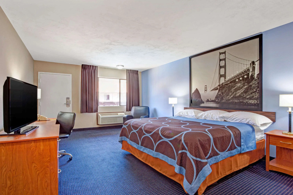 Super 8 by Wyndham Albany Corvallis