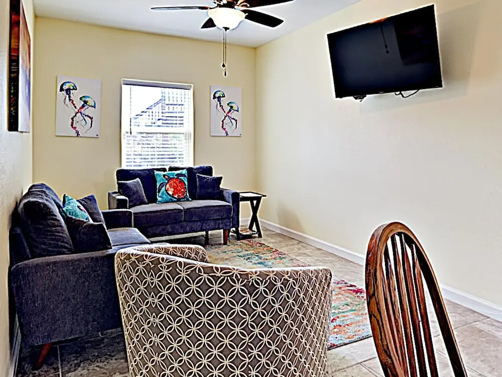 48 Sea Isle Village - One Bedroom Bungalow