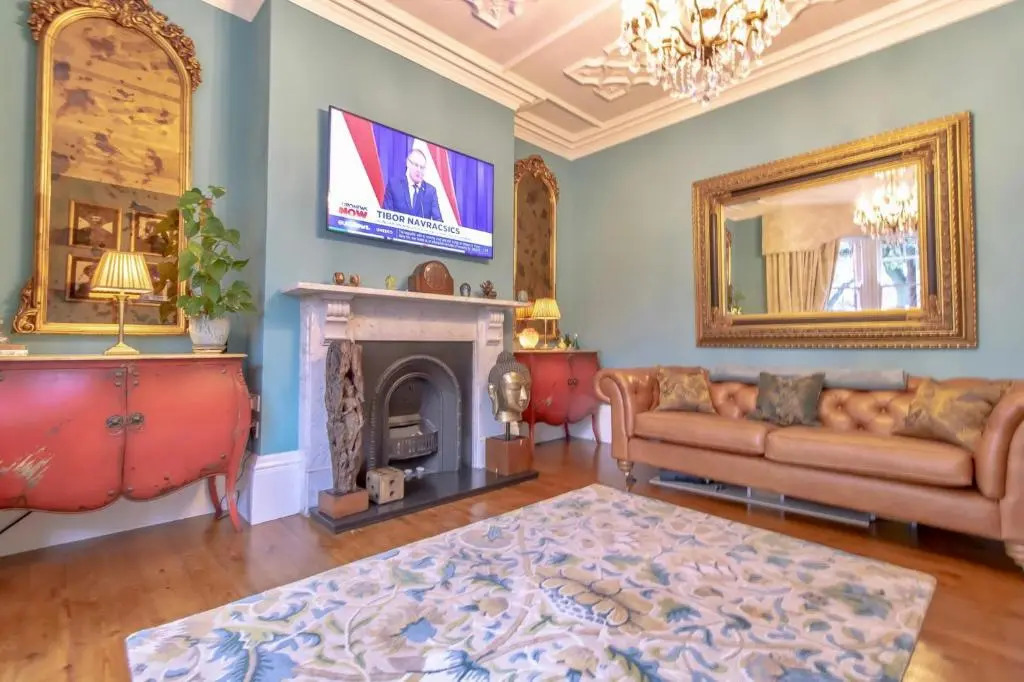 Fabulously Unique 3BD Home Sunderland