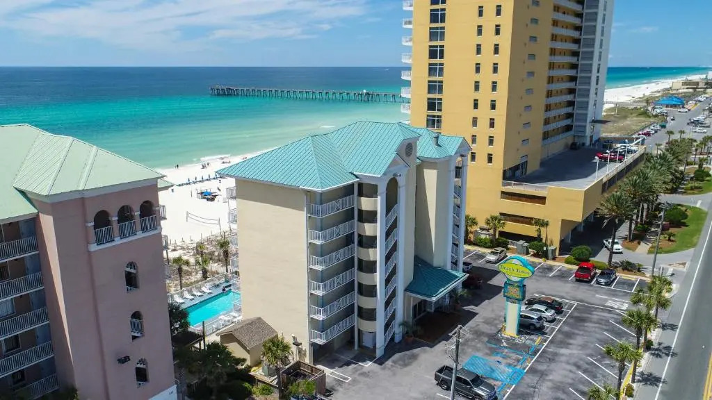 Palm & Tide Beachfront Hotel